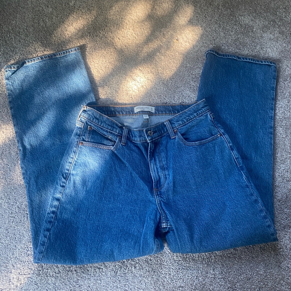ABERCROMBIE & FITCH THE BAGGY LOW RISE - CURVE LOVE JEANS